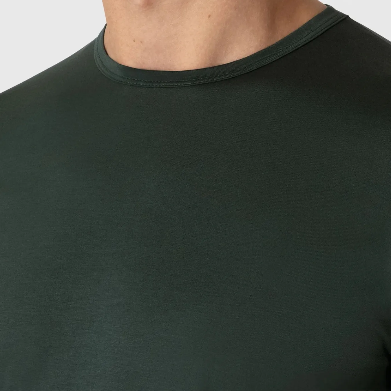 Holly Green Classic Crewneck T-shirt