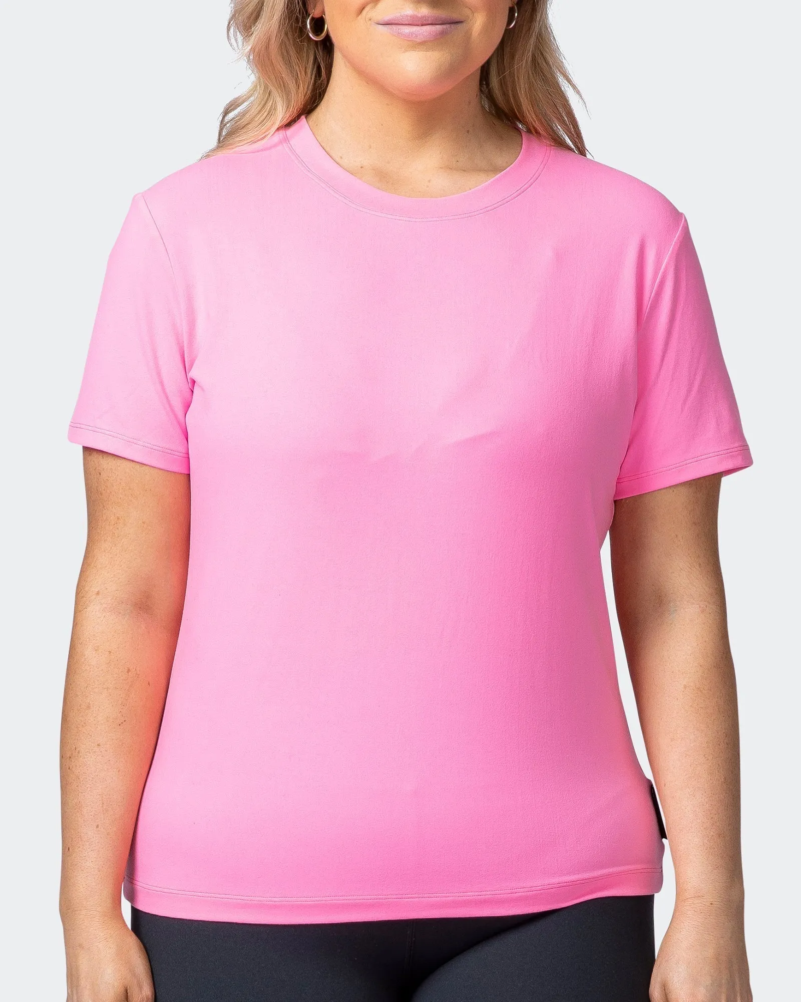 MN Everyday Tee - Shocking Pink