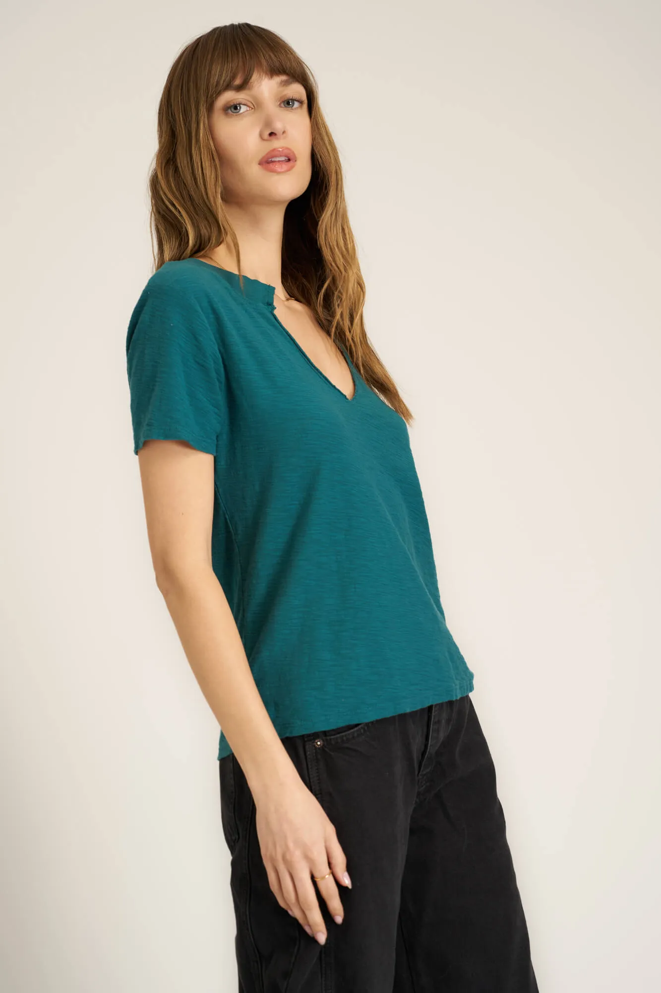 Plata Notched Tee - Pacific Teal