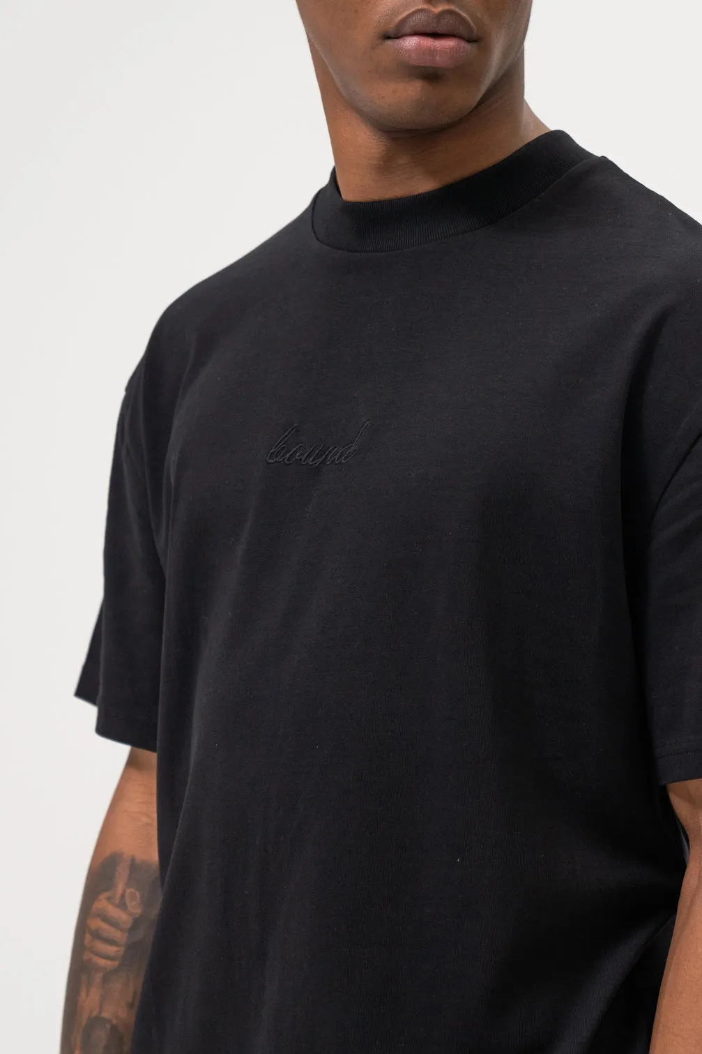 SUSTAIN BLACK TEE